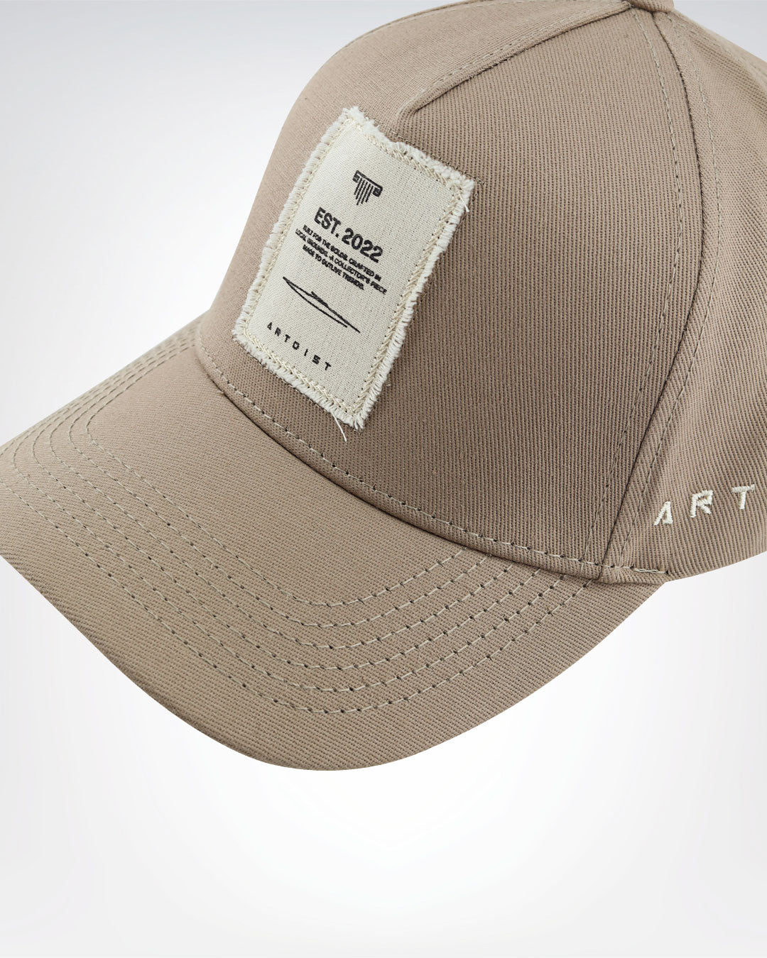 UNUSUAL CAMEL CAP