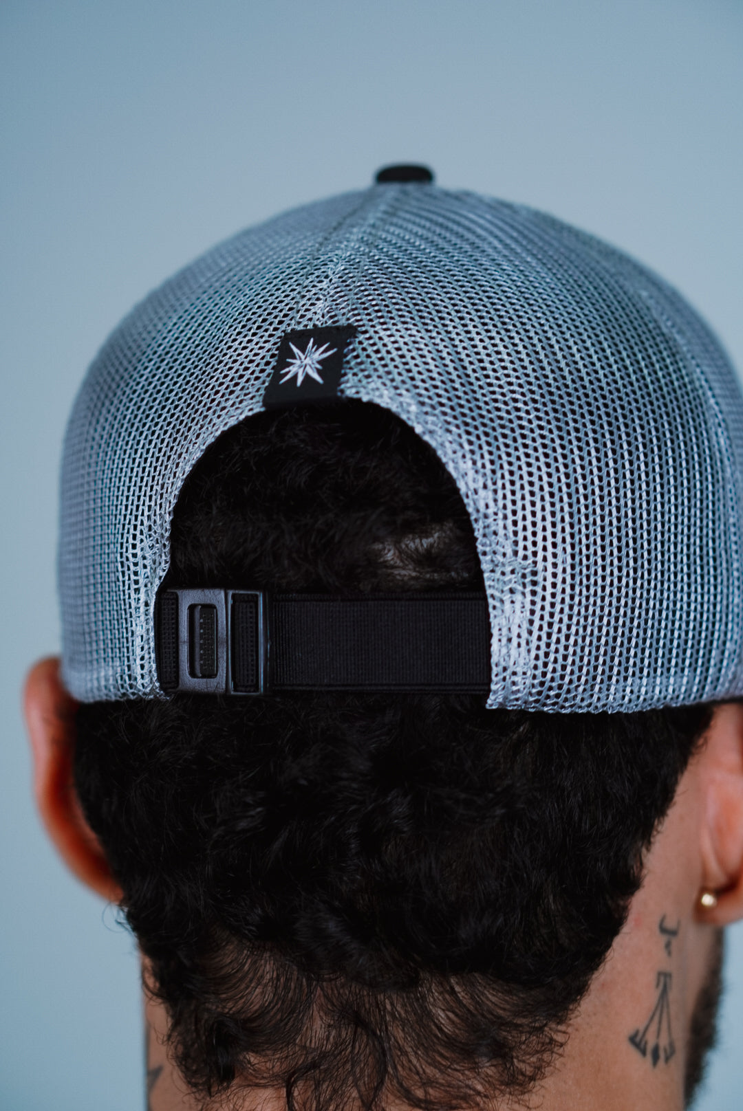 Gorra BBBLUE Disciples Insignia-N Negro Gris