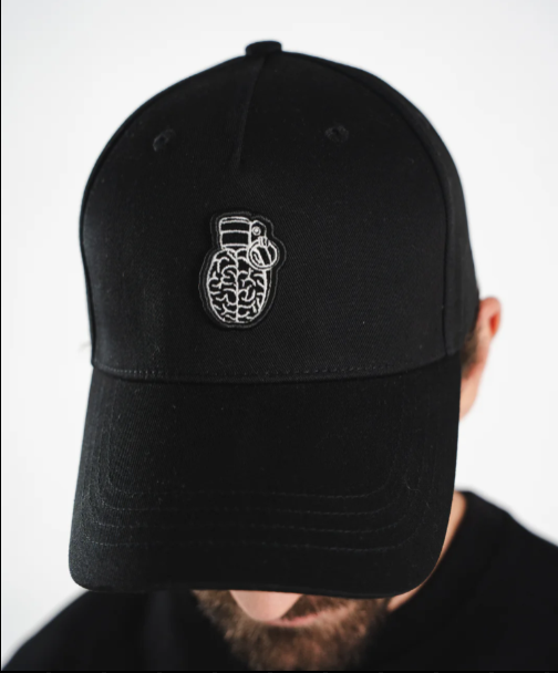 GRENADE BLACK CURVED CAP