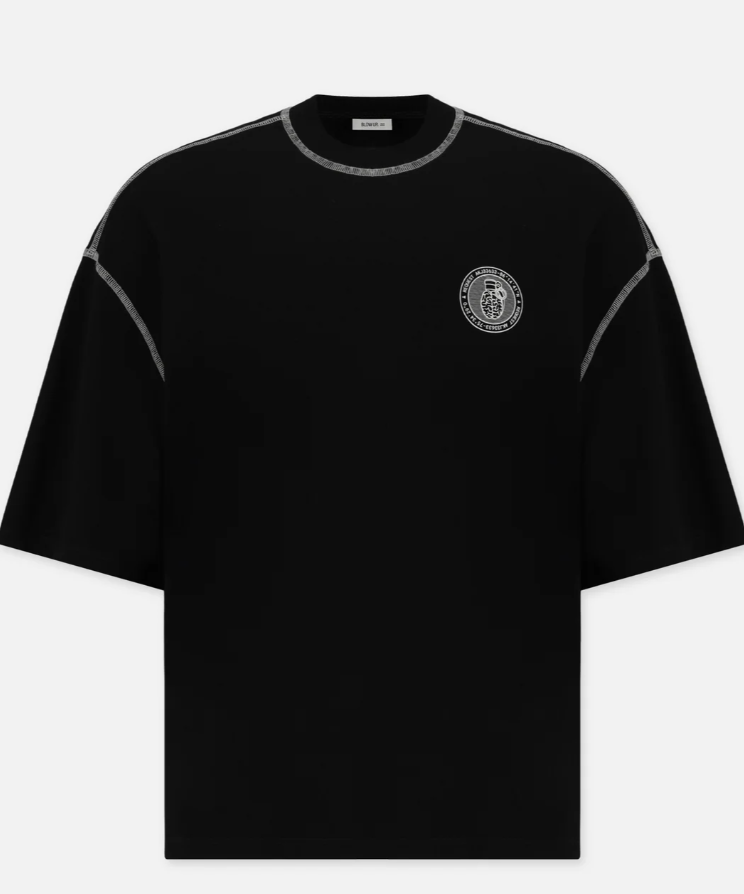 UNCHARTED BLACK REGULAR T-SHIRT