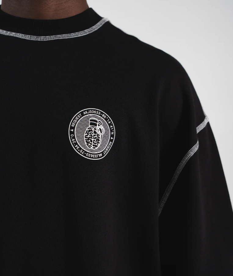 UNCHARTED BLACK REGULAR T-SHIRT
