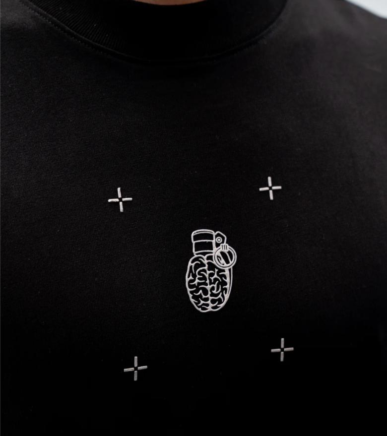 MINIMAL REGULAR FIT BLACK T-SHIRT