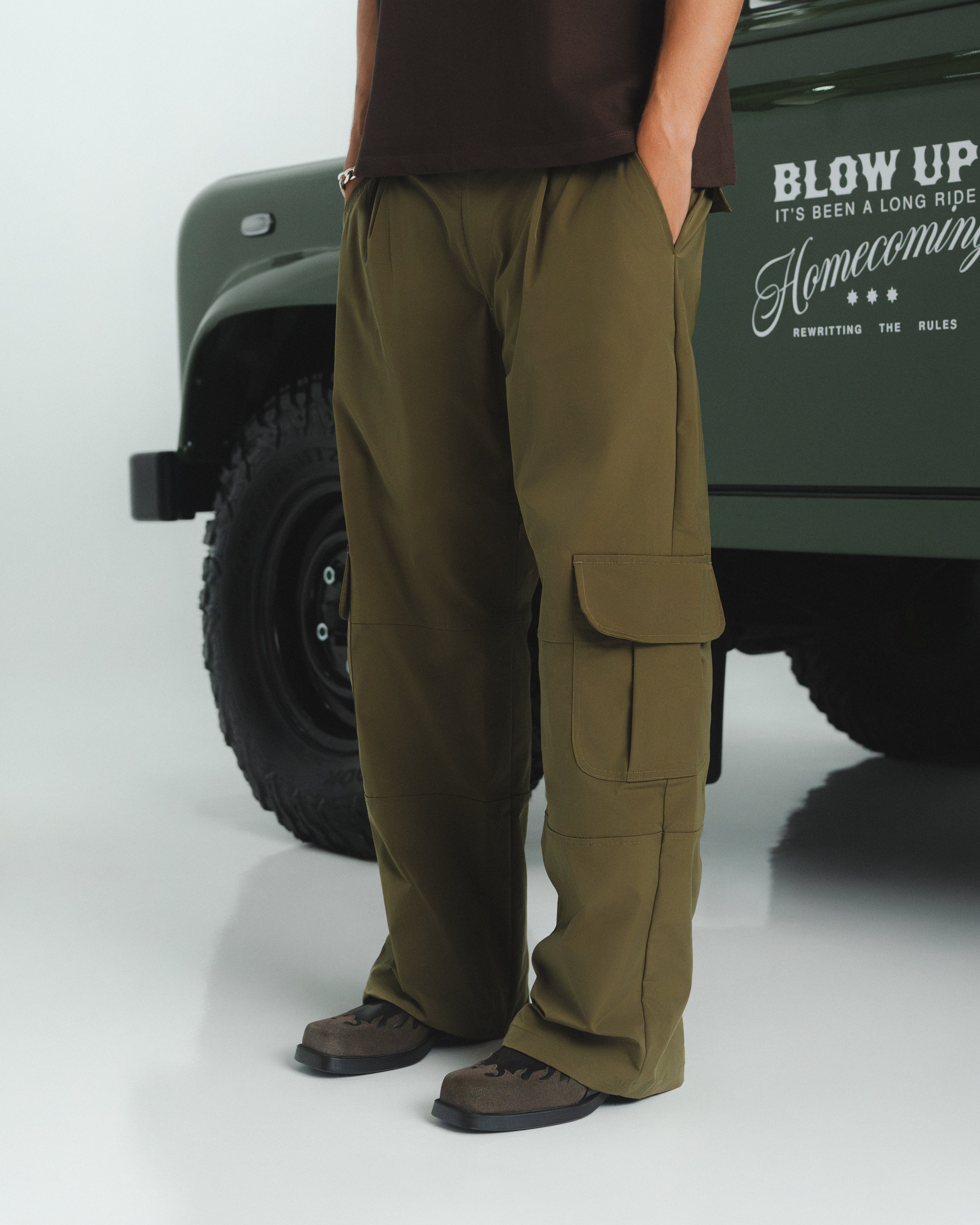 WESTERN OLIVE WIDE CARGO PANTS